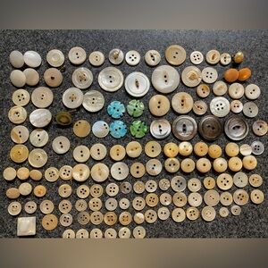 Assorted Mother of Pearl Vintage Buttons